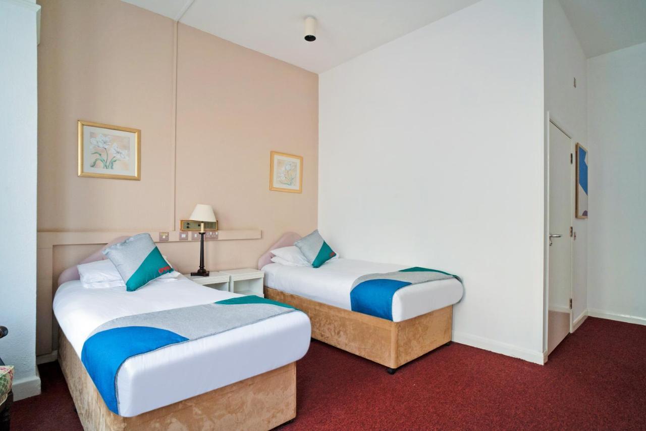 Oyo The Palm Court Hotel Eastbourne Exteriör bild
