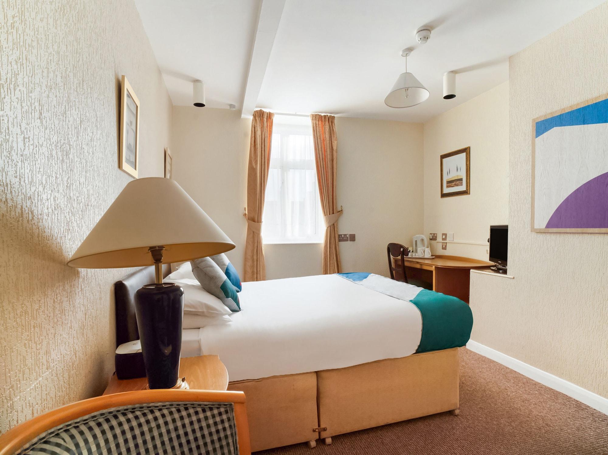 Oyo The Palm Court Hotel Eastbourne Exteriör bild