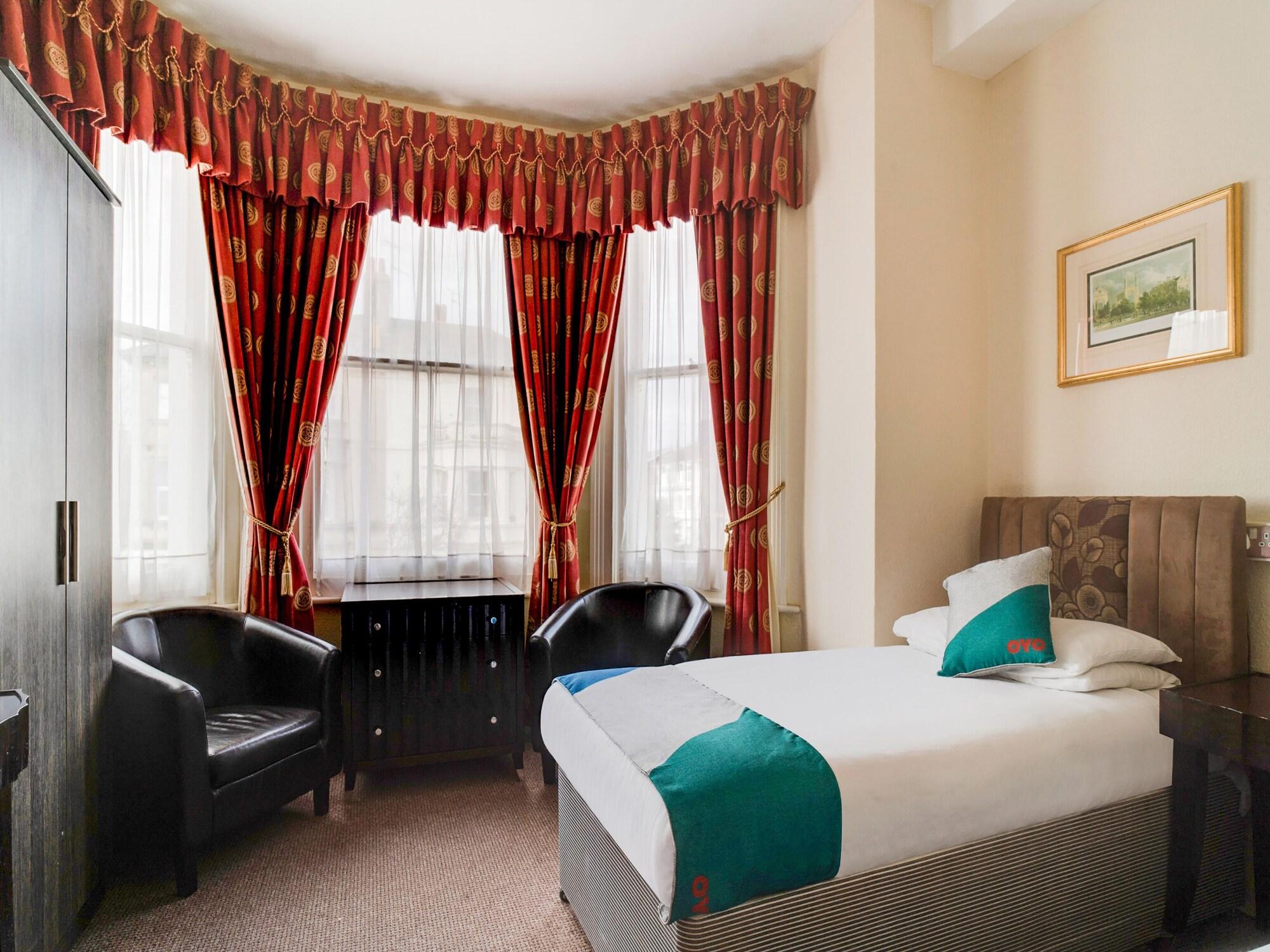 Oyo The Palm Court Hotel Eastbourne Exteriör bild