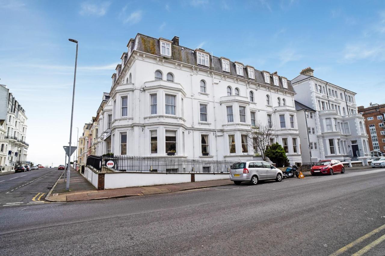 Oyo The Palm Court Hotel Eastbourne Exteriör bild