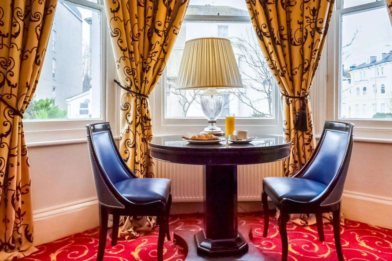 Oyo The Palm Court Hotel Eastbourne Exteriör bild